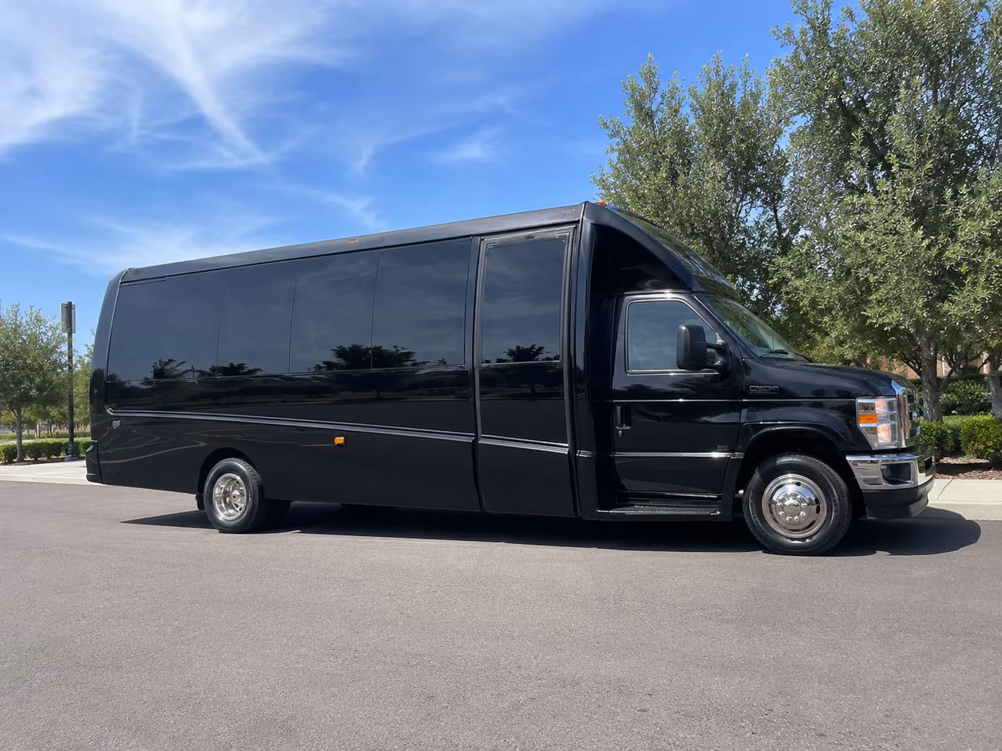 bus rentals for day trips to seattle concert venues and music festivals
