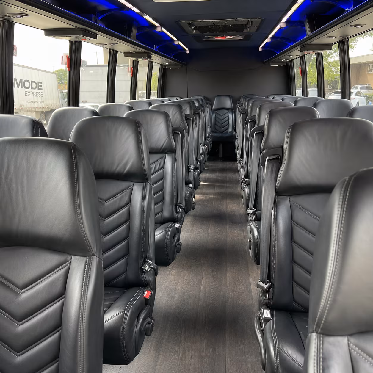 minibus wine tours around the vancouver and portland urban winery scene