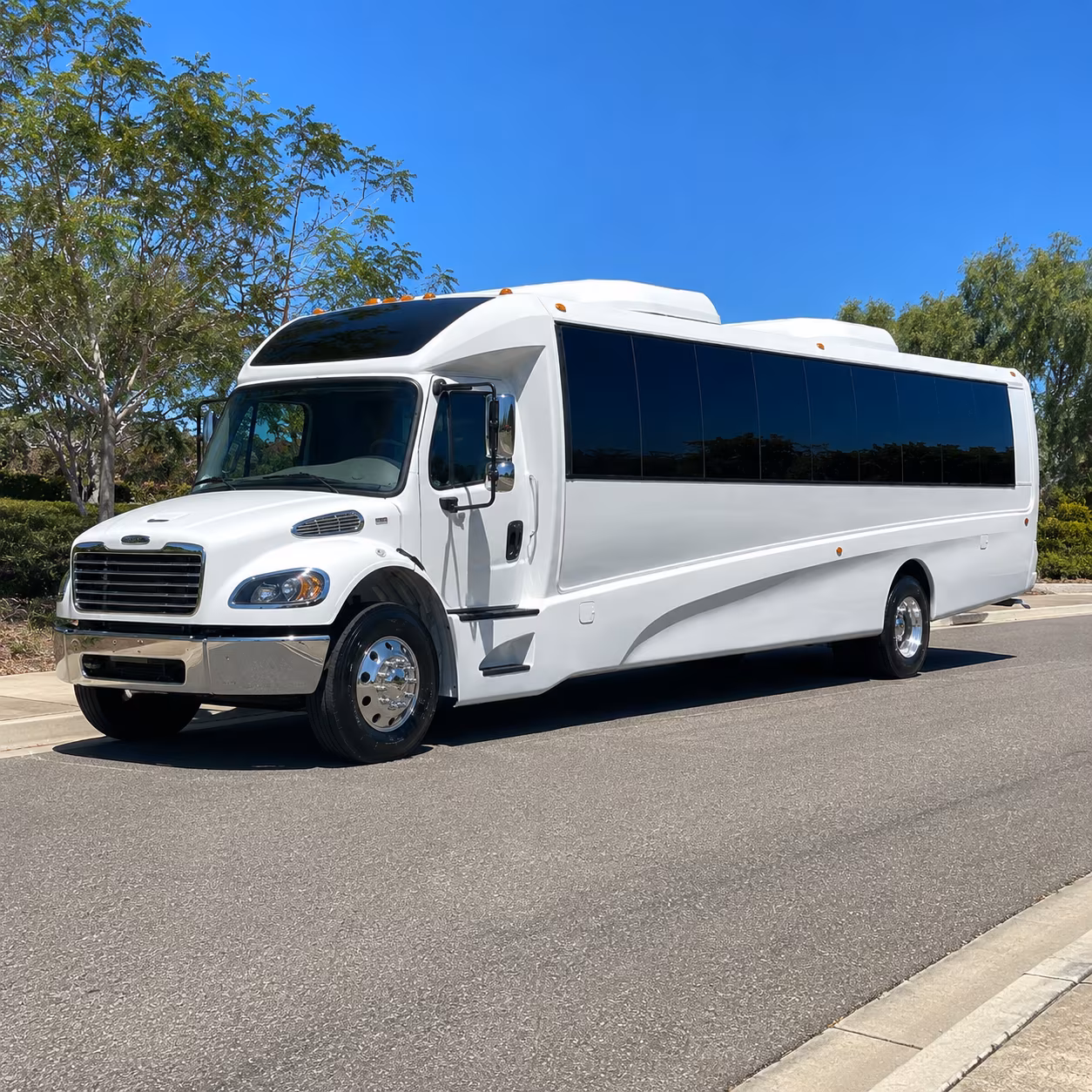 vancouver 25 passenger minibus