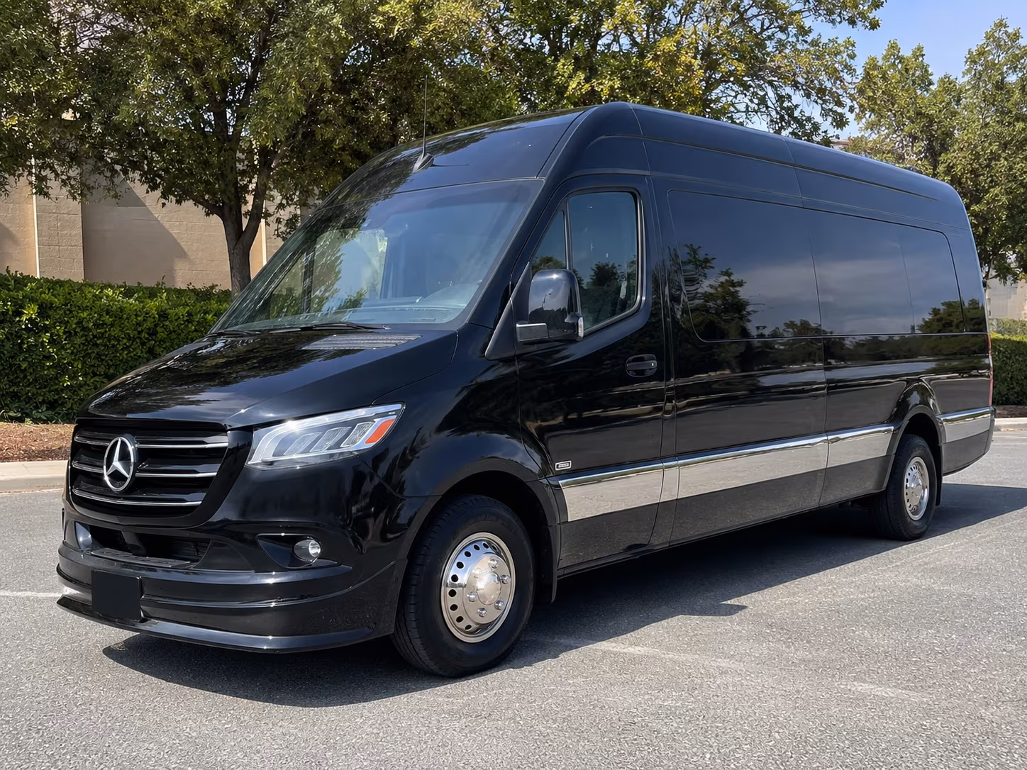 Vancouver Wine Tour & Brewery Transportation