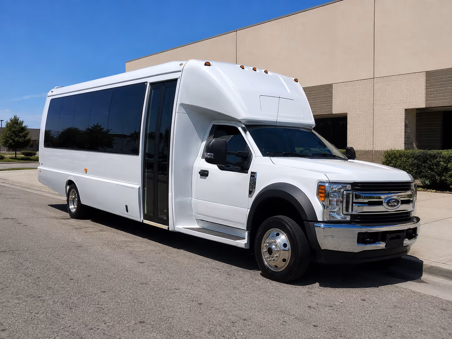 winery tour and brewery crawl buses across the columbia river valley